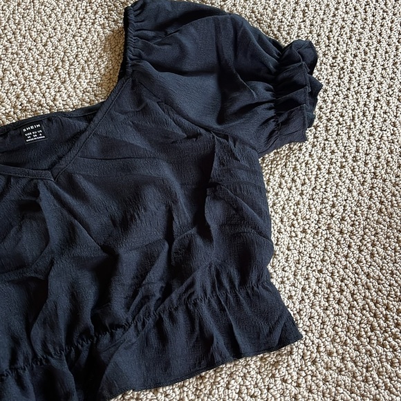 NEW Ruffle Scrunch Blouse - Picture 3 of 3